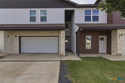 /international/us/1960-royal-loop-belton-tx-110108815769/