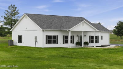 /international/us/6135-anneta-rd-leitchfield-ky-110107392710/