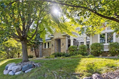 /international/us/3907-wild-meadows-drive-medina-mn-110108740381/