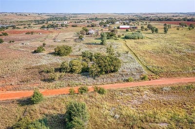 /international/us/1120-road-sayre-ok-110102193056/