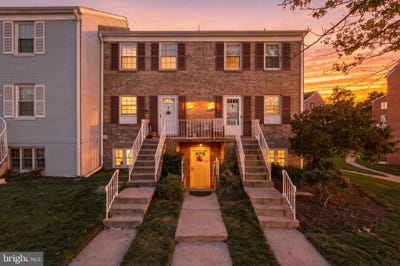 /international/us/14502-golden-oak-road-centreville-va-110120755330/