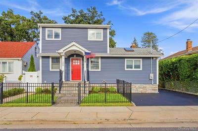 /international/us/188-s-strong-avenue-lindenhurst-ny-110110321439/