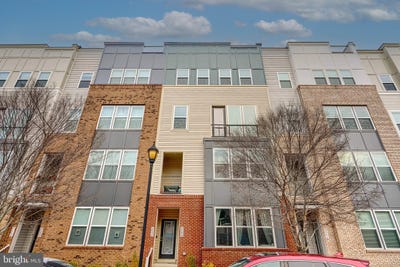 /international/us/2596-neabsco-common-place-woodbridge-va-110107284358/