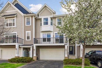 /international/us/15592-eagles-nest-way-apple-valley-mn-110107848176/