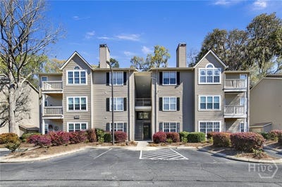 /international/us/12300-apache-avenue-savannah-ga-110108132946/