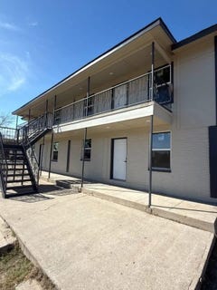 /international/us/793-calle-progeso-unit-3-eagle-pass-tx-110108567696/