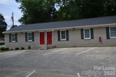 /international/us/1212-essex-avenue-gastonia-nc-110107437175/
