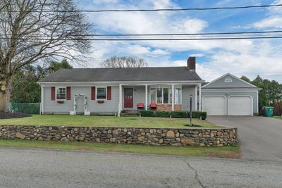 /international/us/33-achille-street-woonsocket-ri-110106988091/