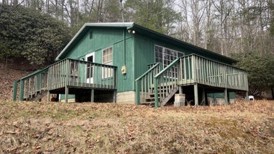 /international/us/1649-sunset-rd-marlinton-wv-110106448953/