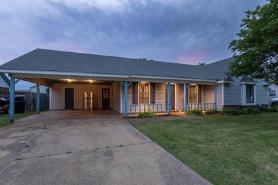 /international/us/482-e-brick-marion-ar-110108143185/