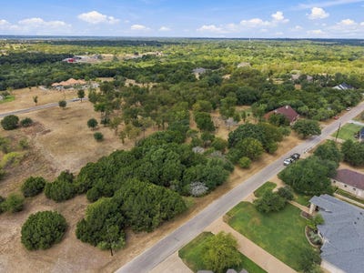 /international/us/27019-stonewood-drive-whitney-tx-110120085888/