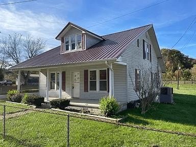 /international/us/641-s-clay-avenue-west-van-lear-ky-110097011646/