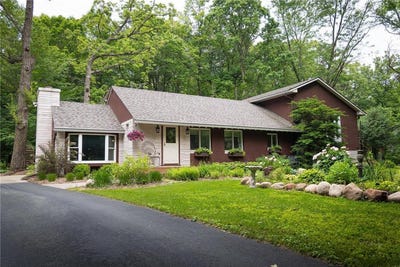/international/us/58280-county-road-21-zumbro-falls-mn-110100396213/