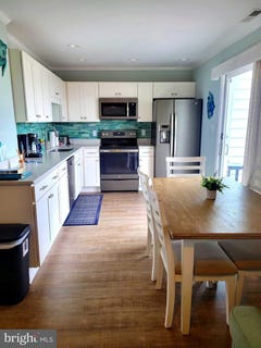 /international/us/504-lark-lane-ocean-city-md-110108109685/