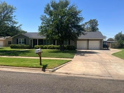/international/us/119-n-texas-street-hereford-tx-110119710936/