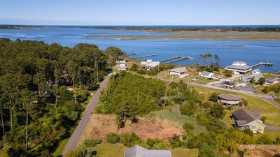 /international/us/oak-dr-lot-19e-chincoteague-va-110108200716/
