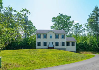 /international/us/119-somersworth-road-north-berwick-me-110100311972/