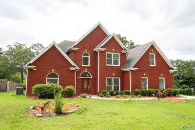 /international/us/3425-strollaway-drive-hoover-al-110108414805/