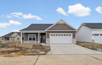 /international/us/3902-bay-circle-champaign-il-110105724146/