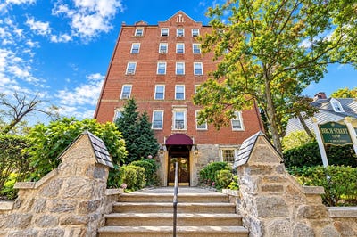 /international/us/40-e-birch-street-mount-vernon-ny-110110294651/