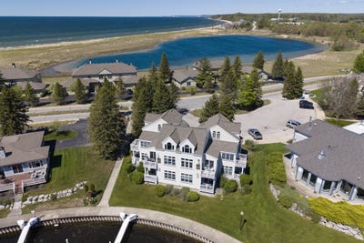 /international/us/6-brookharbor-n-manistee-mi-110108253581/