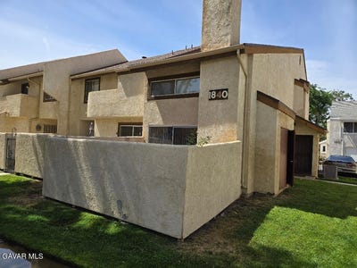 /international/us/1840-e-avenue-j2-lancaster-ca-110108233433/