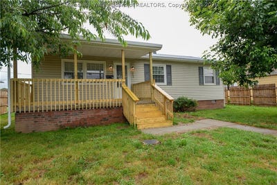 /international/us/203-carson-street-st-albans-wv-110108258807/