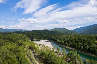 /international/us/1182-lake-meadow-way-columbia-falls-mt-110099667718/?lang=zh-cn