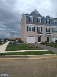 /international/us/62-rhea-drive-martinsburg-wv-110108438554/