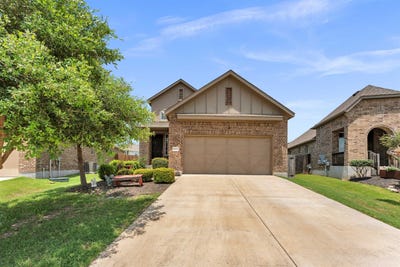 /international/us/8002-autumn-moor-bend-lago-vista-tx-110119791176/