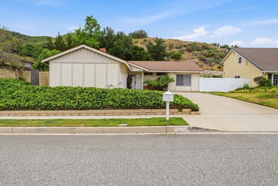 /international/us/4011-defender-agoura-hills-ca-110106916963/