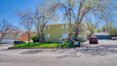 /international/us/103-w-7th-st-gillette-wy-110107818949/