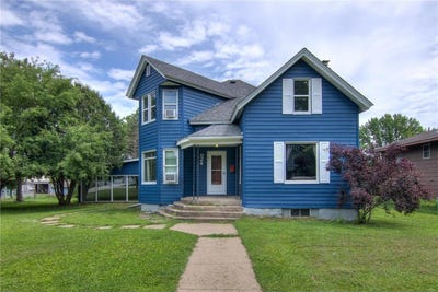 /international/us/924-6th-street-w-wabasha-mn-110100453031/