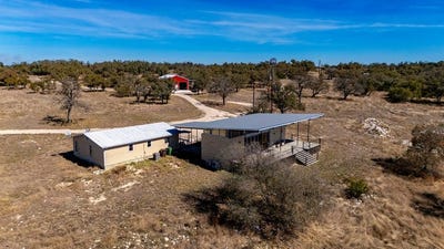 /international/us/149-avva-drive-mountain-home-tx-110105982336/