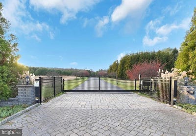/international/us/3919-crosswicks-hamilton-sq-road-robbinsville-nj-110094312010/