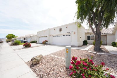 /international/us/10689-e-34-st-yuma-az-110107716132/