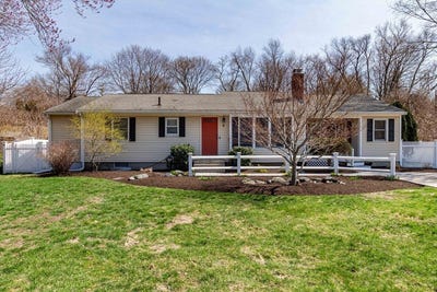 /international/us/6-priscilla-road-medway-ma-110107278860/