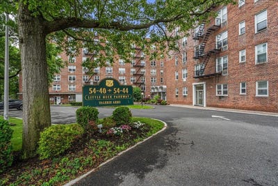 /international/us/54-44-little-neck-parkway-queens-ny-110100350929/