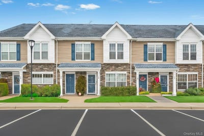 /international/us/115-weatherby-lane-central-islip-ny-110107003689/