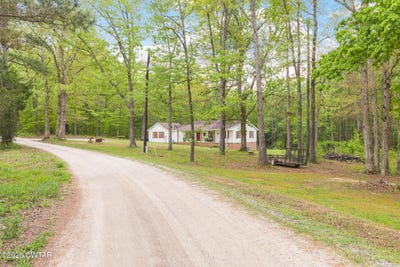 /international/us/320-benson-road-reagan-tn-110107283594/