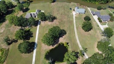 /international/us/841-poydras-bayou-dr-port-allen-la-110102215766/
