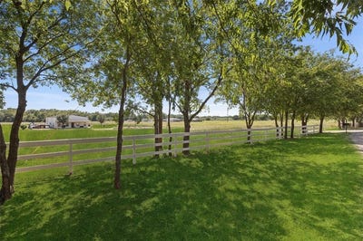 /international/us/1001-marigold-court-granbury-tx-110102663957/