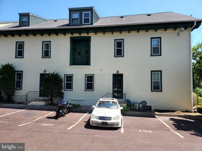 /international/us/320-n-main-street-sellersville-pa-110108424187/