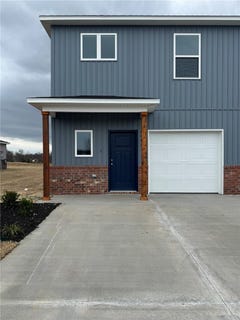 /international/us/404-a-w-cloud-drive-siloam-springs-ar-110104430295/