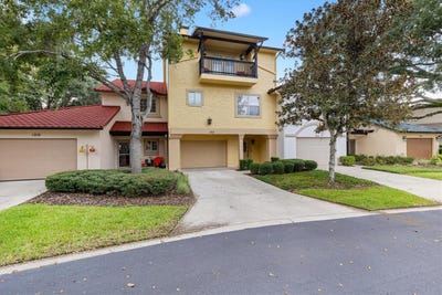 /international/us/1212-avenida-de-las-casas-the-villages-fl-110110210738/