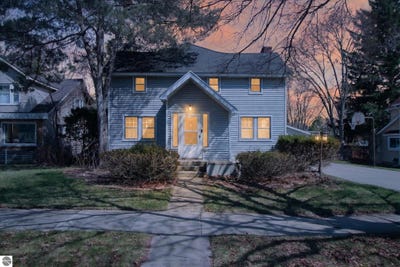 /international/us/804-woodworth-avenue-alma-mi-110107279865/