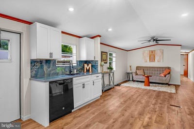 /international/us/11540-philadelphia-rd-white-marsh-md-110107211135/