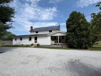 /international/us/8869-fredericksburg-road-fredericksburg-oh-110119513628/