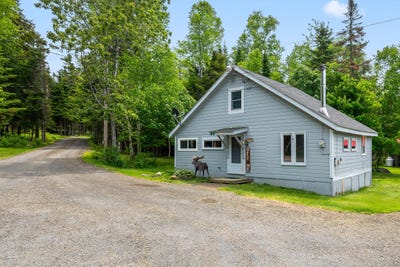 /international/us/26-needham-lane-rangeley-me-110108718074/
