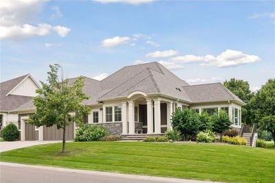 /international/us/749-fairway-drive-medina-mn-110099956800/